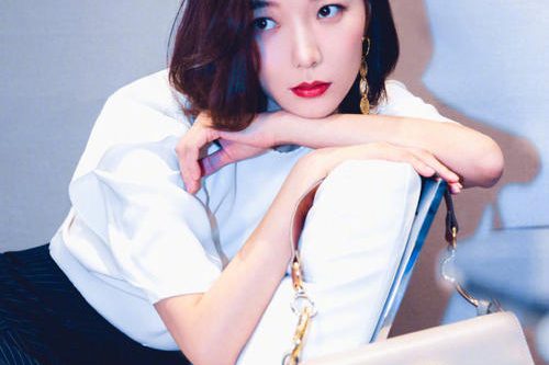 珠宝首饰装饰品让自己看起来更精致